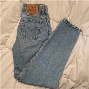 Levis 512